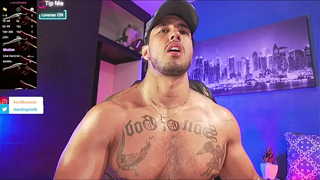 Snapshot of JACOB_MARTINS chatting on October 11, 11:58 pm JACOB MARTINS online show from October 11, 11:58 pm