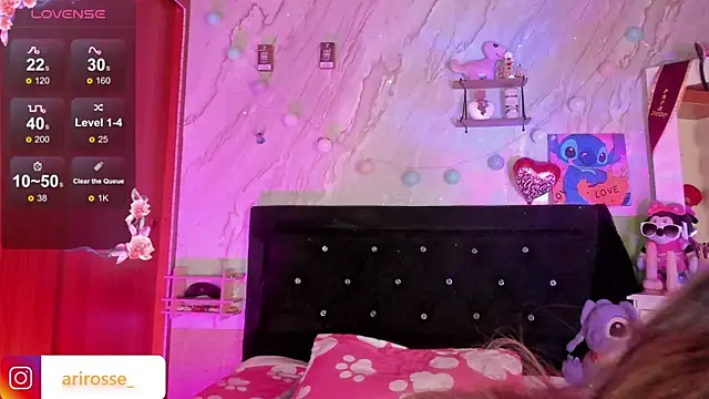 ariana rosse   online show from February 28, 8:32 pm