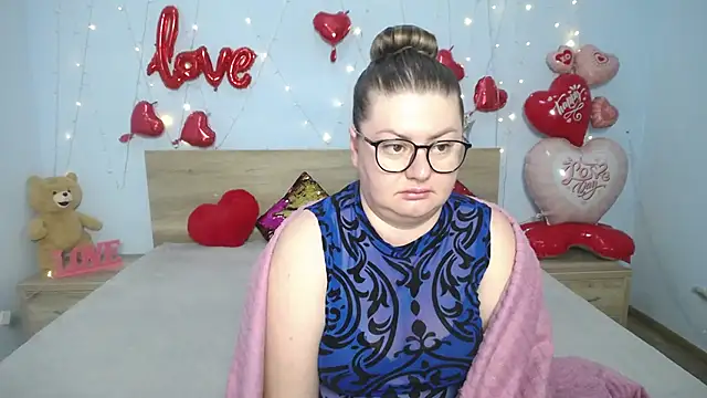 ZannaDreil online show from March 5, 10:21 pm