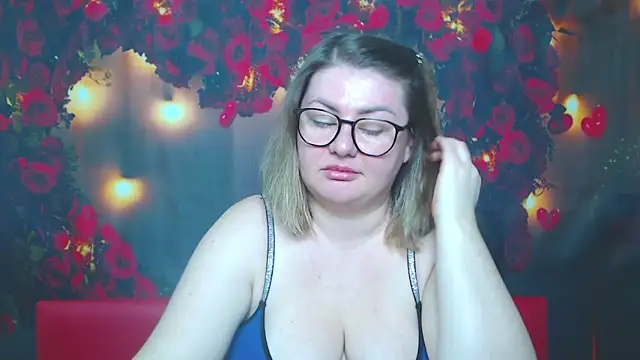 ZannaDreil online show from March 9, 2:29 am