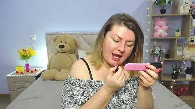 ZannaDreil online show from March 12, 4:41 am