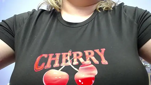 ZannaDreil online show from March 13, 1:32 am