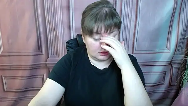 ZannaDreil online show from September 20, 6:20 pm