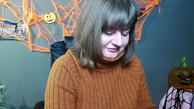 ZannaDreil online show from November 1, 7:16 pm