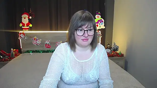 ZannaDreil online show from December 20, 7:10 pm