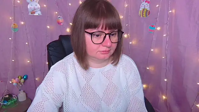 ZannaDreil online show from April 8, 6:08 pm