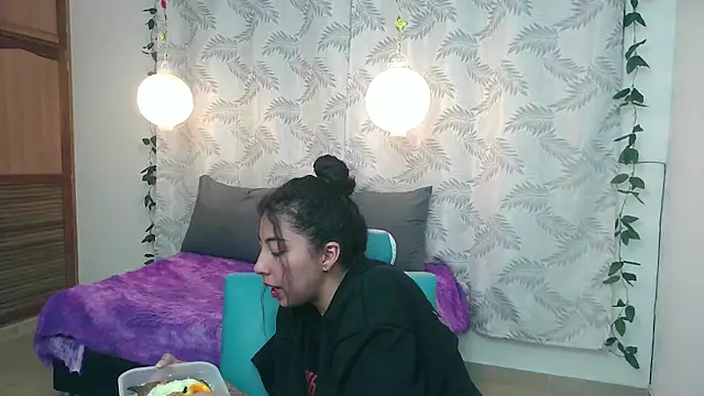 Mya paris online show from January 24, 4:27 am