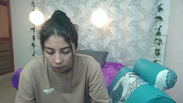 Mya paris online show from January 30, 1:33 am