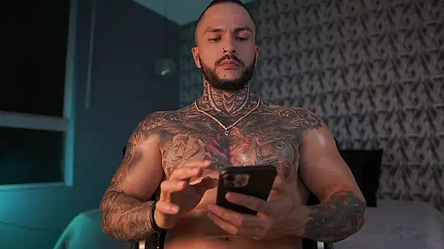 Snapshot of mariano_costa chatting on January 4, 4:33 am mariano costa online show from January 4, 4:33 am