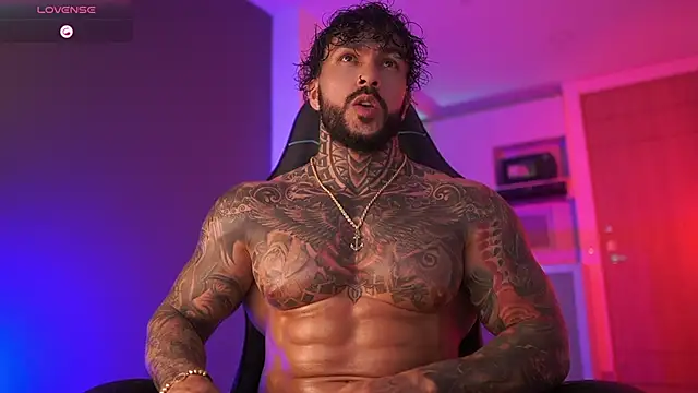 Snapshot of mariano_costa chatting on November 15, 5:16 am mariano costa online show from November 15, 5:16 am