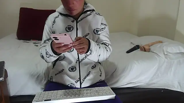 michel ex33 online show from March 20, 12:30 am