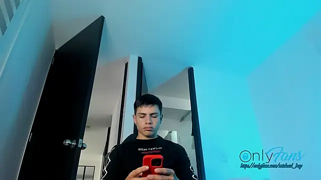 Snapshot of michael_boy88 chatting on September 9, 8:52 pm michael boy88 online show from September 9, 8:52 pm