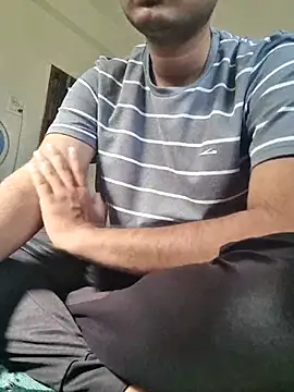 Jonrobinso online show from March 5, 4:24 am