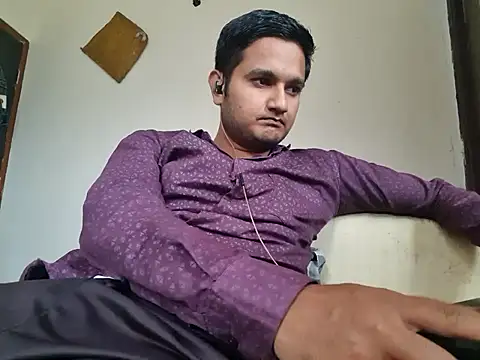 Jonrobinso online show from October 11, 5:28 am