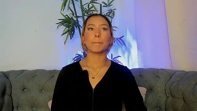 miranda villa online show from December 15, 12:53 pm