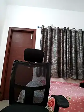 sanaya baby online show from January 17, 11:18 pm