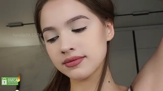 Snapshot of hecola chatting on December 3, 2:27 pm hecola online show from December 3, 2:27 pm