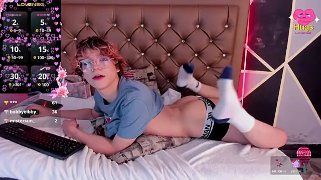 Snapshot of Max_lover1 chatting on January 23, 6:03 pm Max lover1 online show from January 23, 6:03 pm