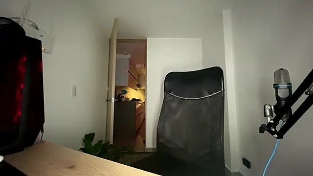 Tony Hoffa online show from March 8, 2:04 am