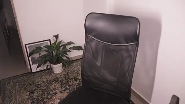 Tony Hoffa online show from April 18, 1:31 am