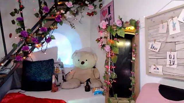 luna sky83 online show from March 19, 8:07 am