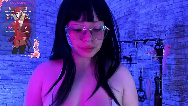 Cherry xoxx online show from October 8, 11:30 am