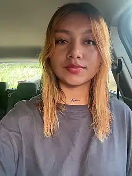 amanda-medrano1 online show from December 4, 3:21 pm