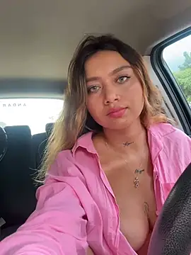 amanda-medrano1 online show from February 14, 5:36 pm