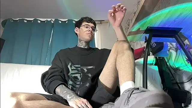 Snapshot of Saturno_v chatting on January 11, 10:51 am Saturno v online show from January 11, 10:51 am