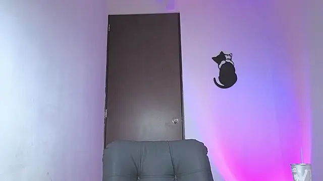 Snapshot of Saturno_v chatting on October 24, 2:30 am Saturno v online show from October 24, 2:30 am