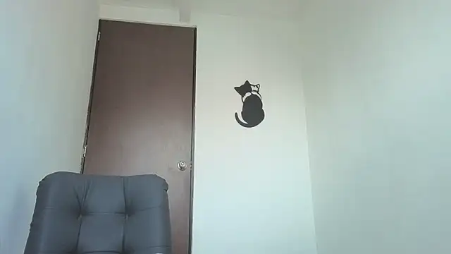 Snapshot of Saturno_v chatting on November 22, 11:09 am Saturno v online show from November 22, 11:09 am