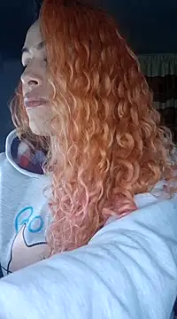 Snapshot of Sexy-Favgirl chatting on March 6, 11:53 pm Sexy-Favgirl online show from March 6, 11:53 pm