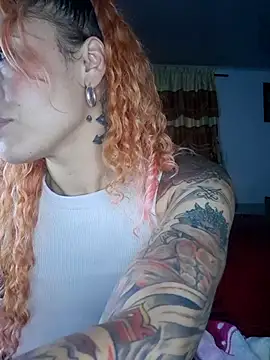 Snapshot of Sexy-Favgirl chatting on March 22, 1:43 am Sexy-Favgirl online show from March 22, 1:43 am