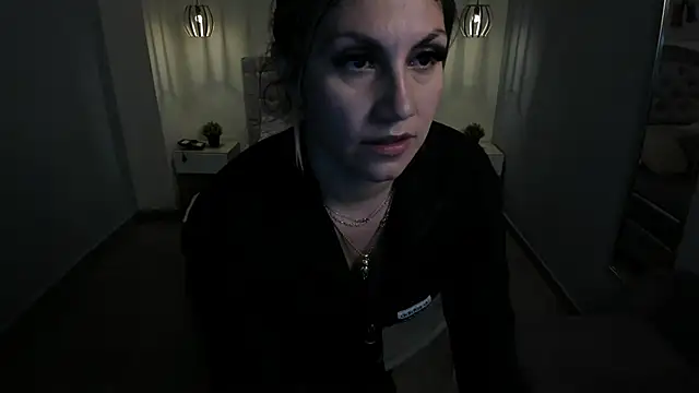 Snapshot of escarleth__ chatting on September 22, 1:46 pm escarleth online show from September 22, 1:46 pm