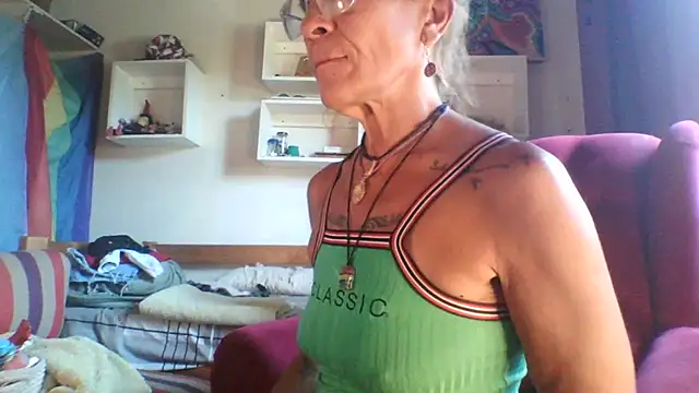 sabinytahot online show from December 28, 1:28 pm