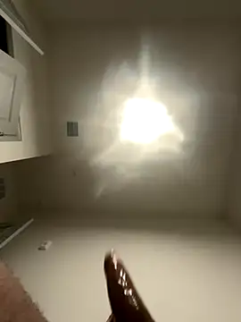 Snapshot of PointingPetrol chatting on October 19, 11:38 pm PointingPetrol online show from October 19, 11:38 pm