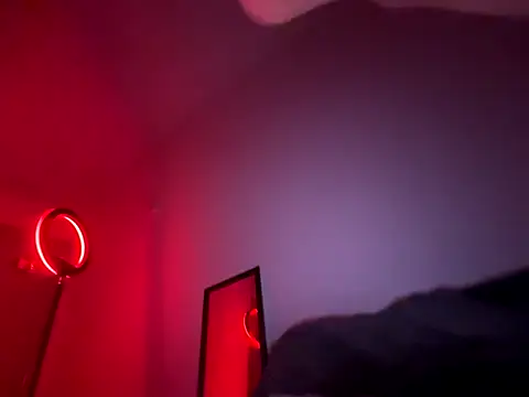 Snapshot of PointingPetrol chatting on November 15, 7:49 am PointingPetrol online show from November 15, 7:49 am