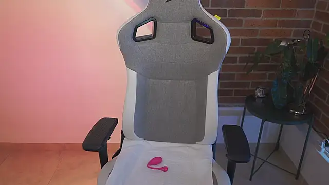 anyacutex online show from March 16, 9:37 pm