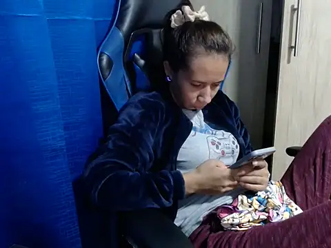 Erotic latina online show from March 8, 12:33 am