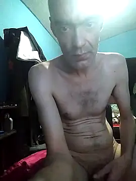 Snapshot of hugosafado333 chatting on October 2, 7:15 am hugosafado333 online show from October 2, 7:15 am