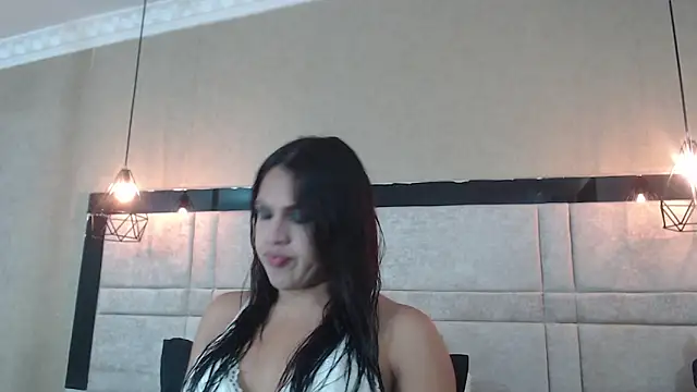 Snapshot of kimCosseyy chatting on October 3, 2:30 am kimCosseyy online show from October 3, 2:30 am