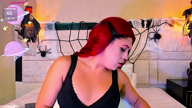 Snapshot of kimCosseyy chatting on October 19, 3:07 am kimCosseyy online show from October 19, 3:07 am