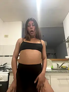 Snapshot of Yerucita chatting on December 2, 2:39 am Yerucita online show from December 2, 2:39 am