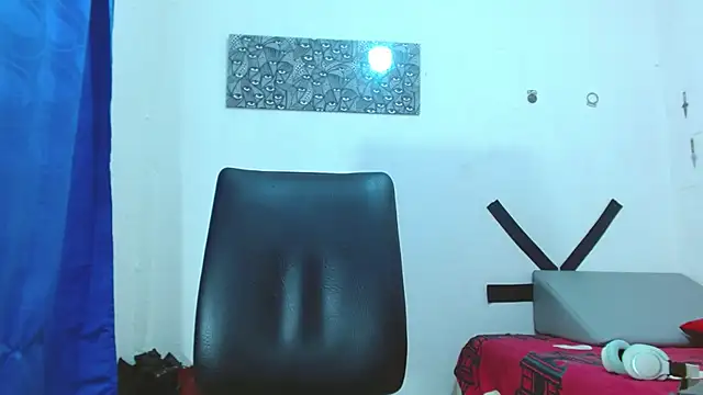 Snapshot of targuerian22 chatting on January 6, 9:52 am targuerian22 online show from January 6, 9:52 am