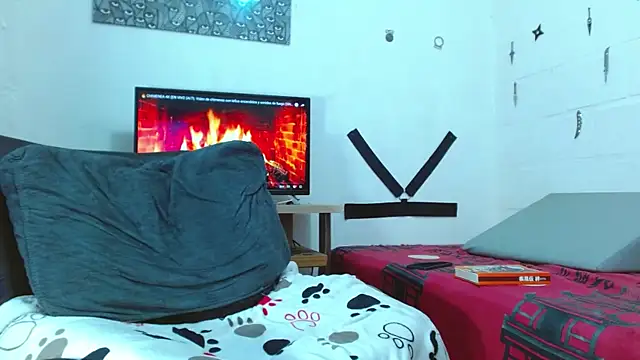 Snapshot of targuerian22 chatting on January 18, 4:04 am targuerian22 online show from January 18, 4:04 am