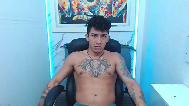 Snapshot of targuerian22 chatting on September 11, 12:11 am targuerian22 online show from September 11, 12:11 am