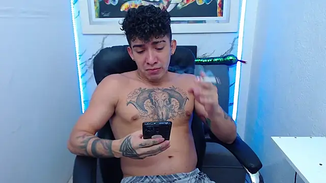 Snapshot of targuerian22 chatting on October 9, 2:42 am targuerian22 online show from October 9, 2:42 am