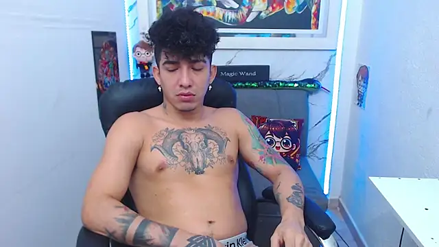 Snapshot of targuerian22 chatting on November 29, 7:00 am targuerian22 online show from November 29, 7:00 am