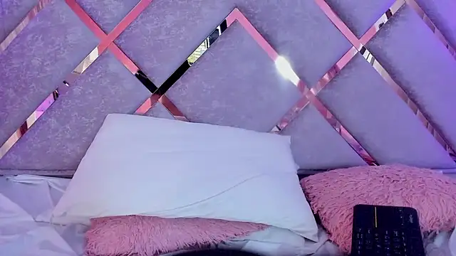 hanna  azumi online show from January 27, 8:07 am