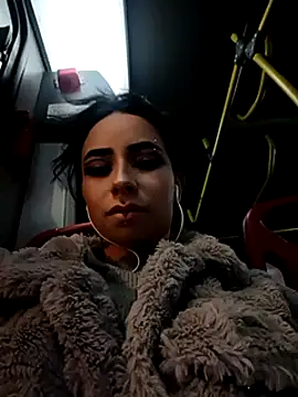 hanna  azumi online show from February 14, 10:28 am